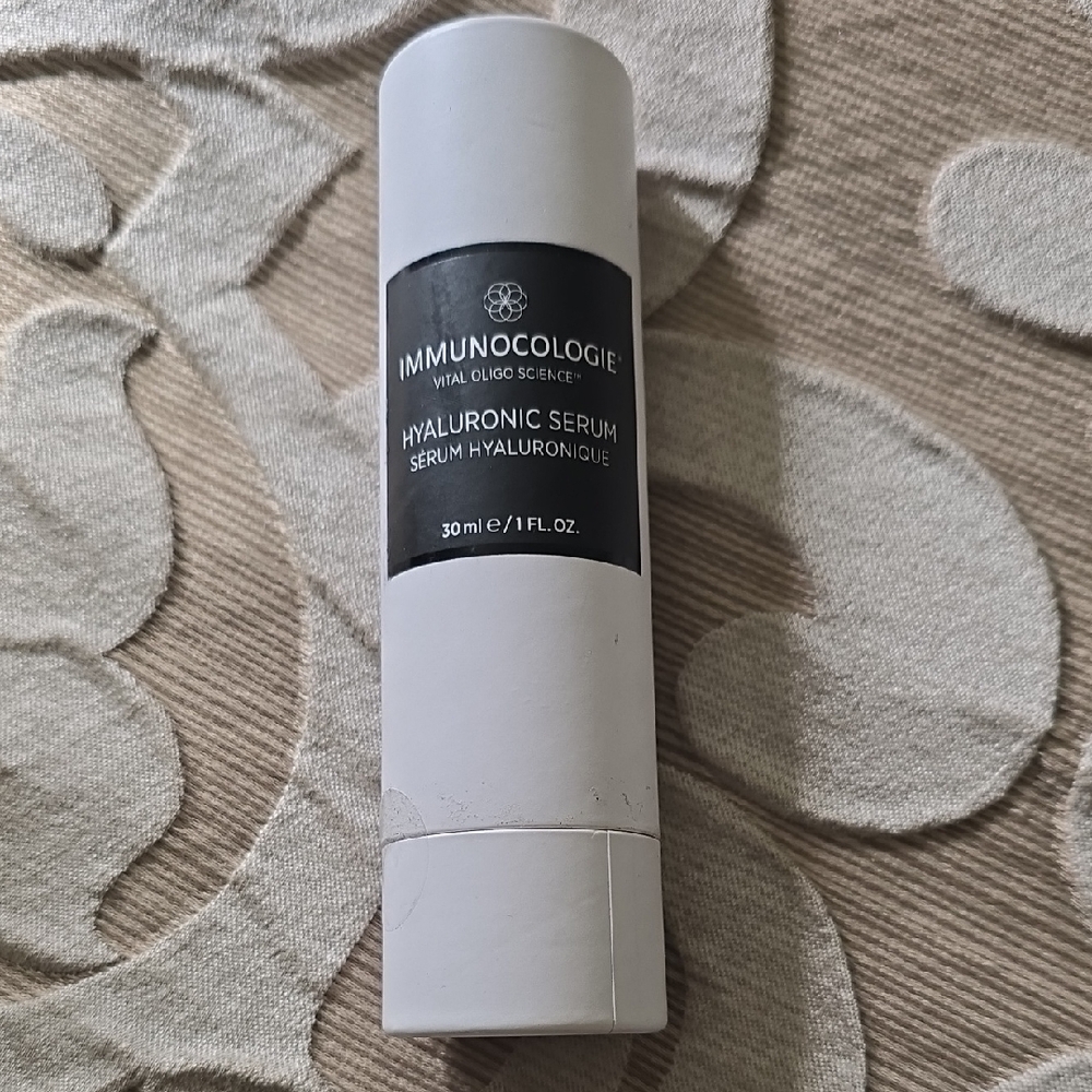 White Hyaluronic Serum